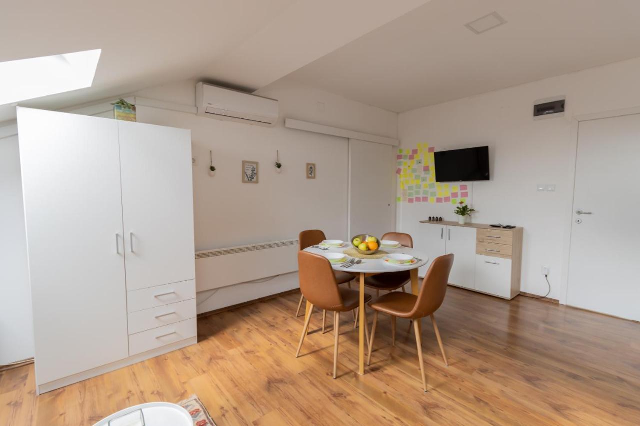 Hill Apartman - Maksimir Rebro Zagreb Exteriör bild