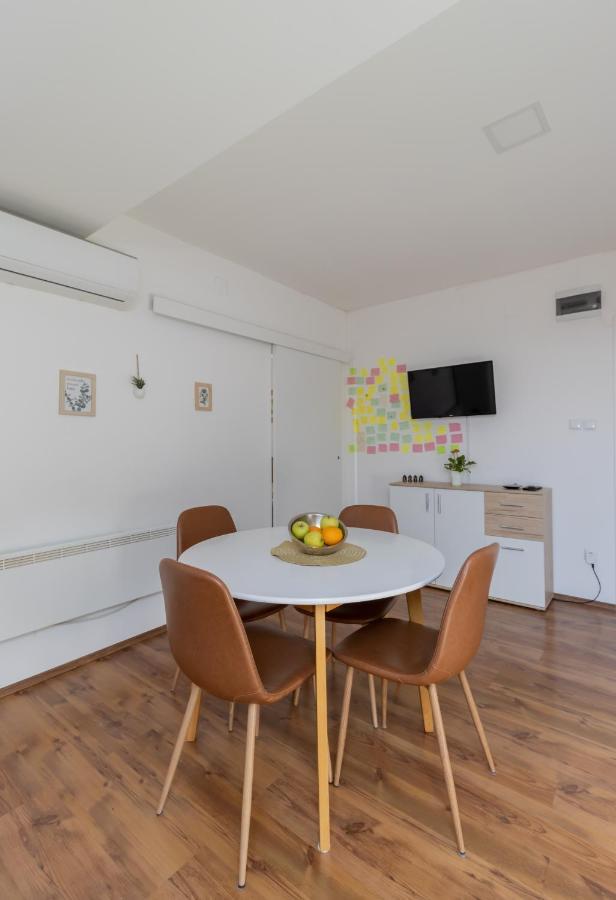 Hill Apartman - Maksimir Rebro Zagreb Exteriör bild